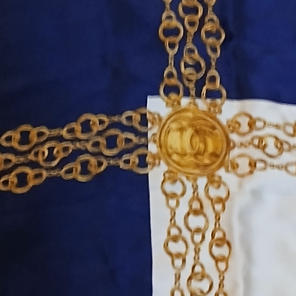 Authentic CHANEL Navy/White Coco Mark Gold Chain Pattern Silk Scarf - Picture 7 of 15
